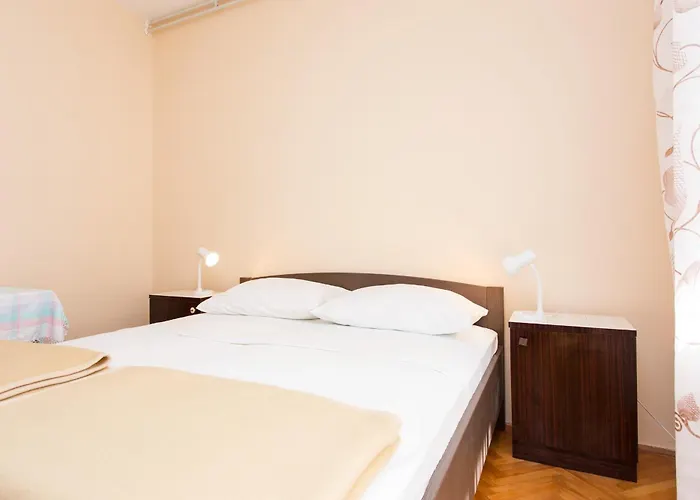 Apartamento With Parking Space Punat, Krk - 24852 Punat